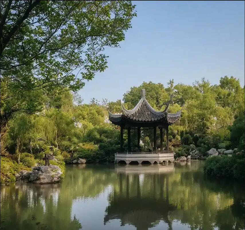 泸水县雨珍旅游有限公司